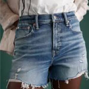American Eagle The Classic Cut Off Jean Shorts NEW